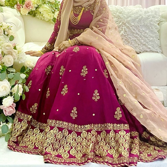 Pakistani Indian Bridal Lehenga - Picture 10 of 10